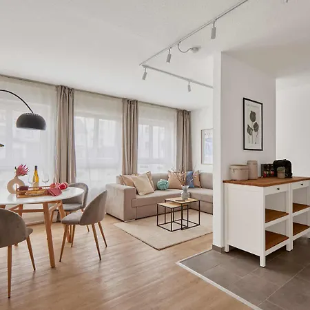 Apartment Bella, Stil Des Expressionismus *