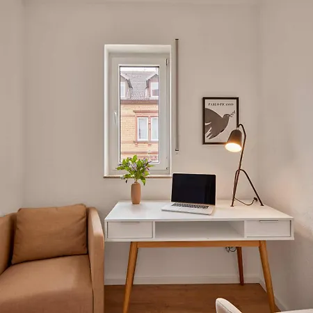 Apartment Bella, Stil Des Expressionismus