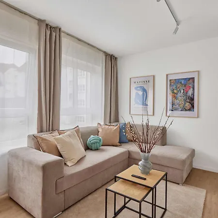 Bella, Stil Des Expressionismus Lägenhet *