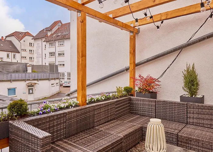 Bella, Stil Des Expressionismus *